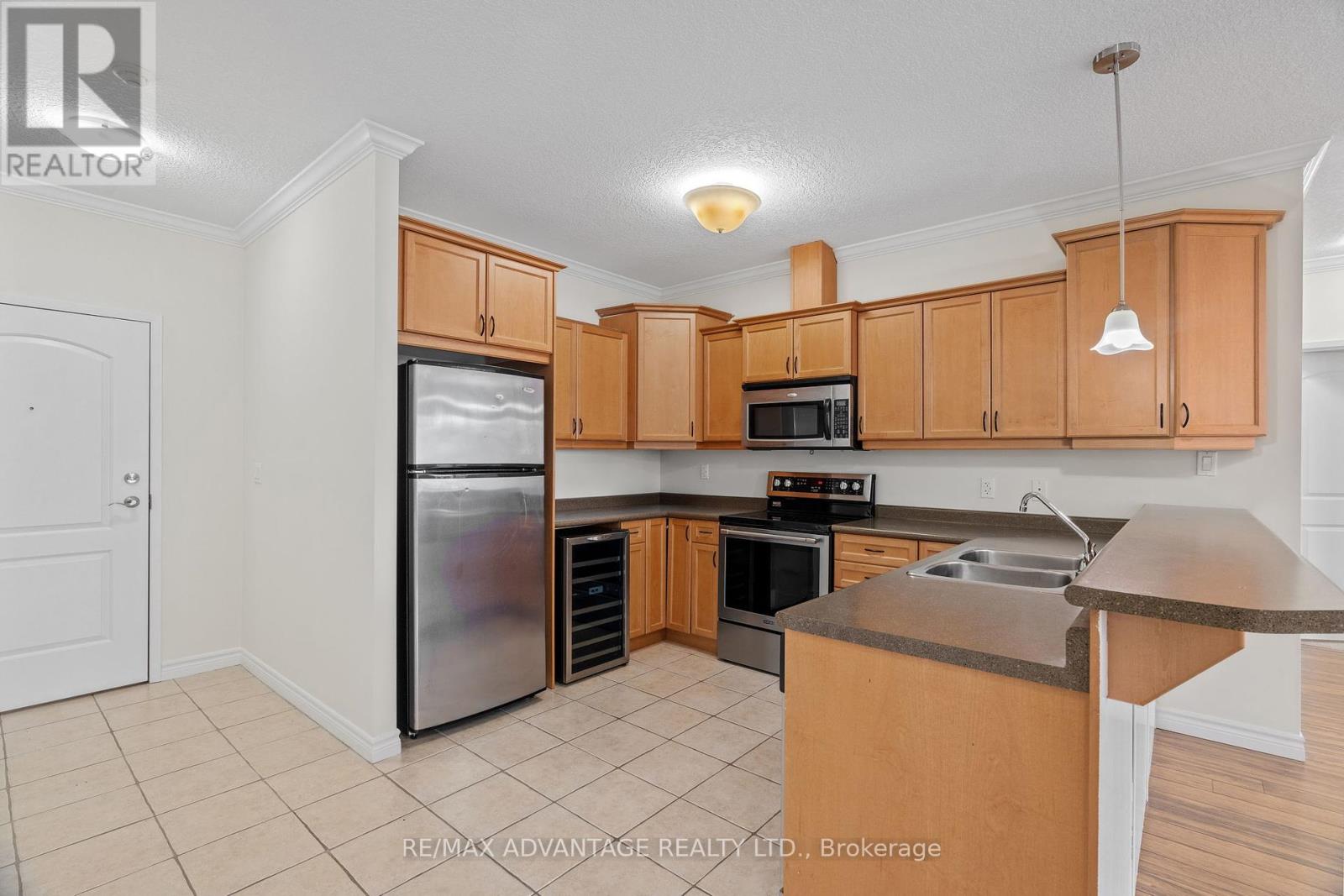 301 - 435 Colborne Street, London East, Ontario  N6B 2T2 - Photo 11 - X12398243