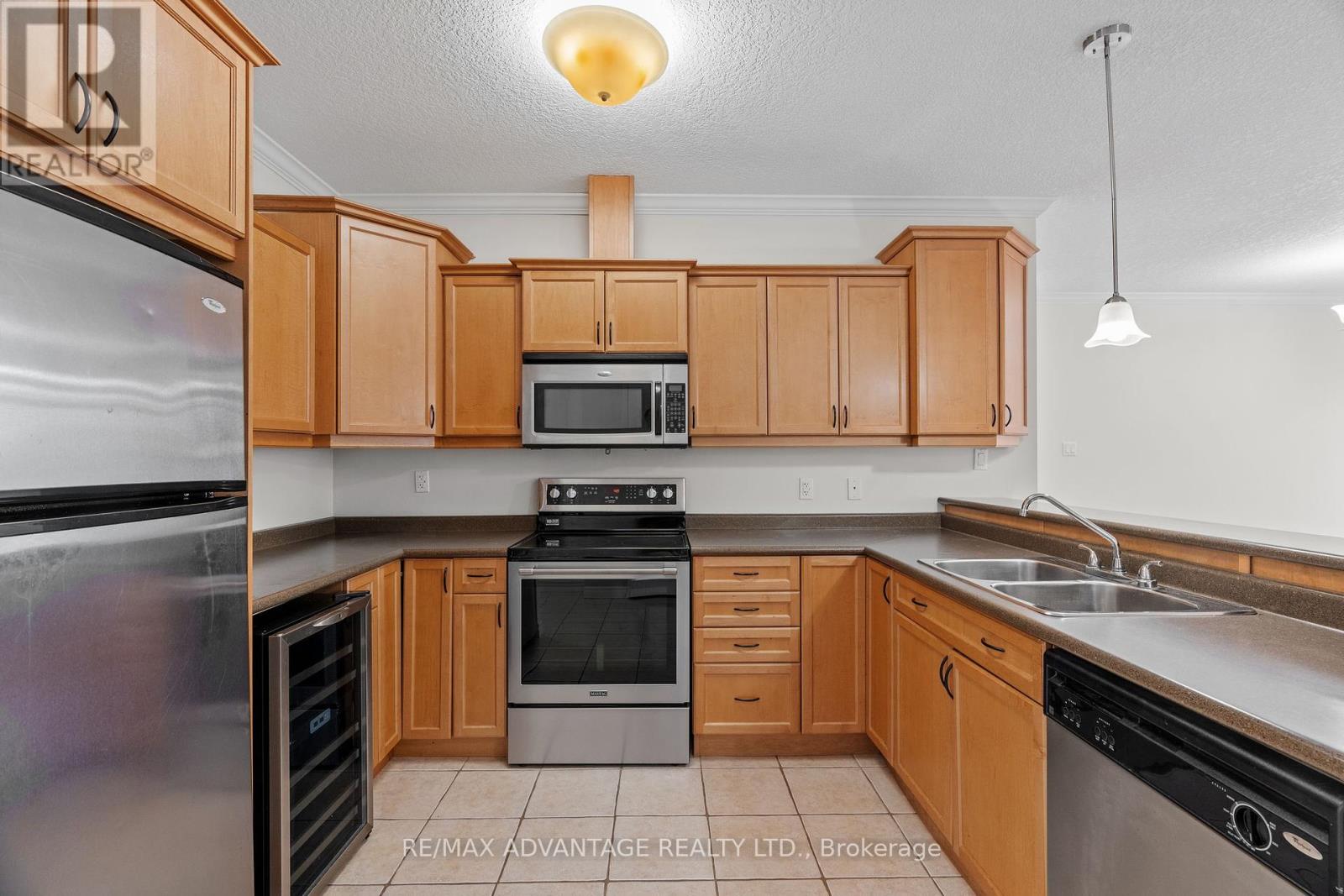 301 - 435 Colborne Street, London East, Ontario  N6B 2T2 - Photo 12 - X12398243