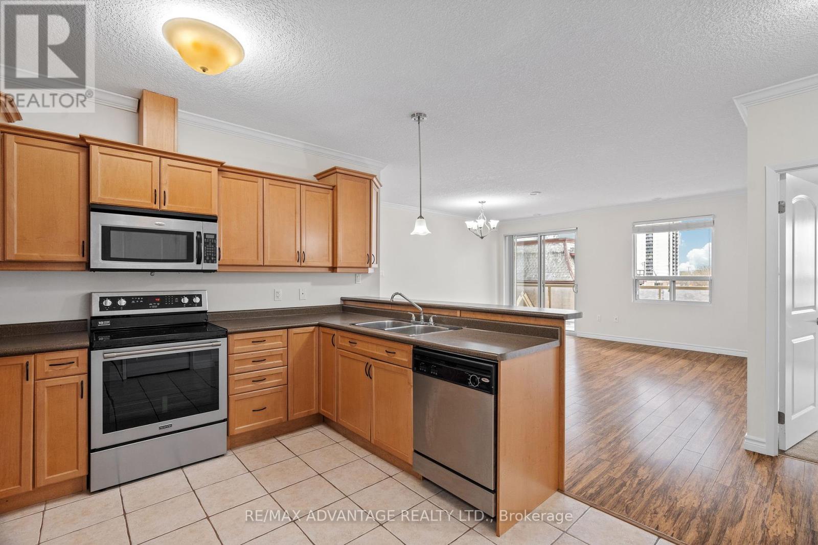 301 - 435 Colborne Street, London East, Ontario  N6B 2T2 - Photo 13 - X12398243