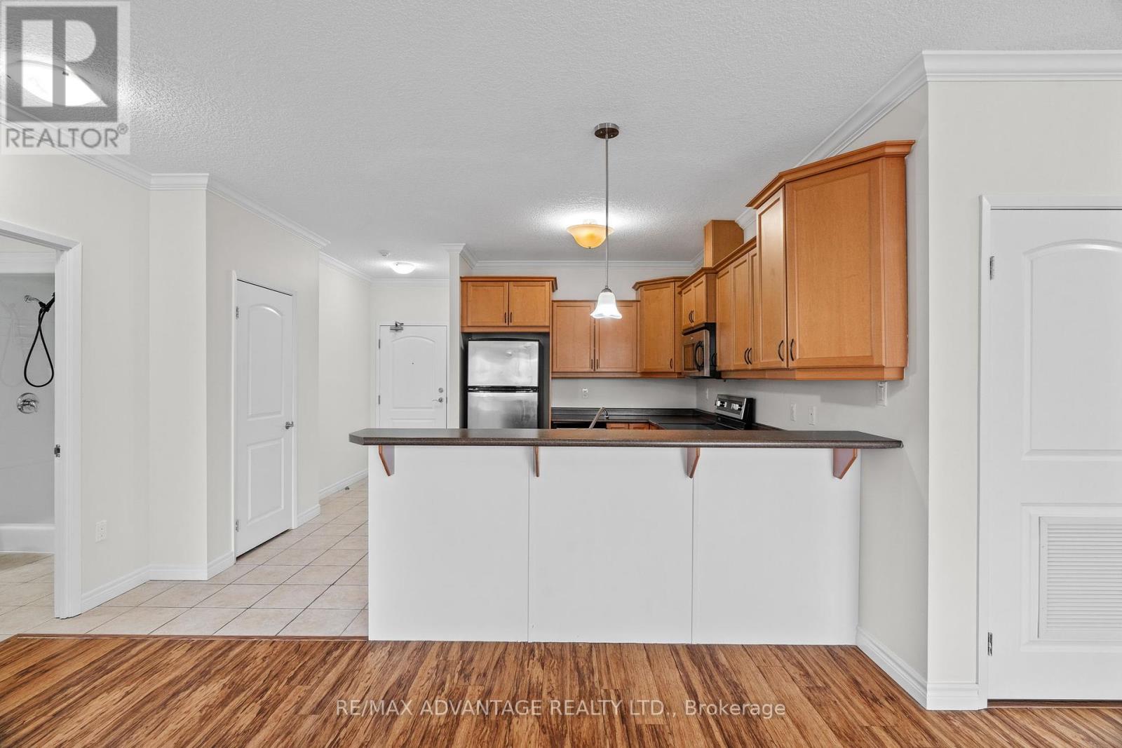 301 - 435 Colborne Street, London East, Ontario  N6B 2T2 - Photo 15 - X12398243