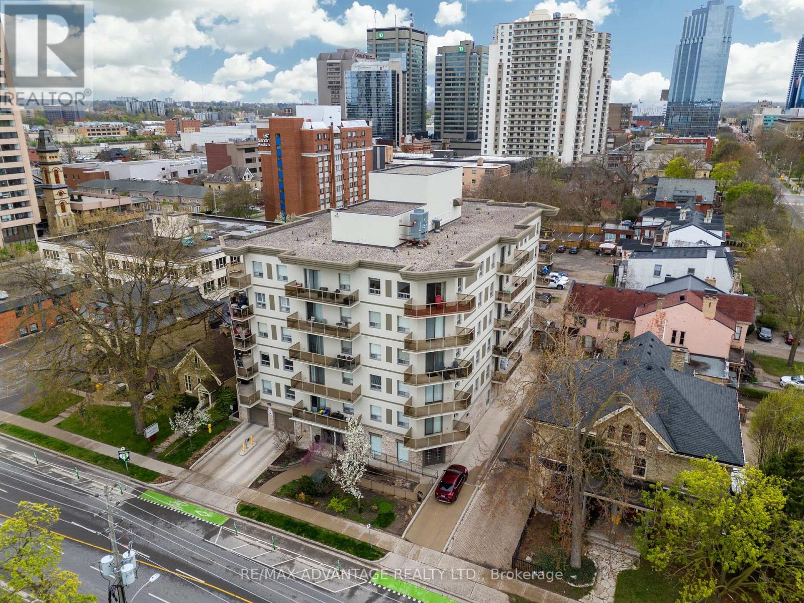 301 - 435 Colborne Street, London East, Ontario  N6B 2T2 - Photo 4 - X12398243