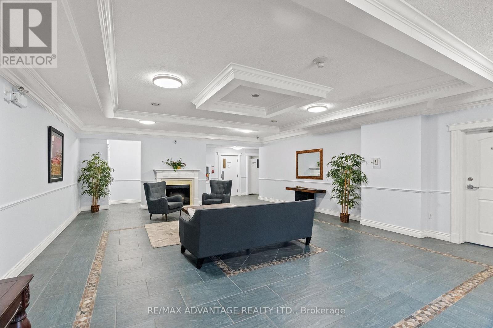 301 - 435 Colborne Street, London East, Ontario  N6B 2T2 - Photo 5 - X12398243