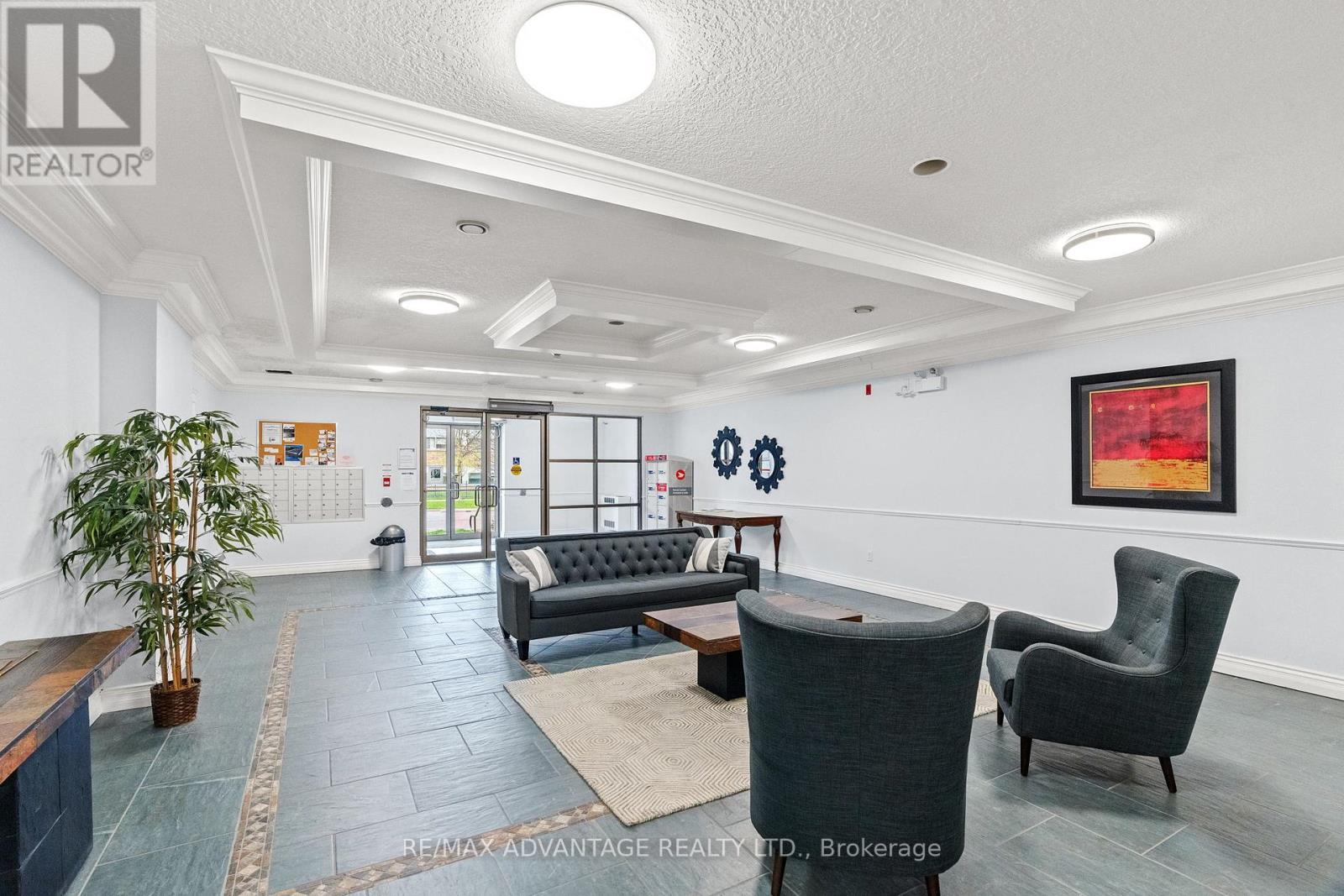 301 - 435 Colborne Street, London East, Ontario  N6B 2T2 - Photo 8 - X12398243
