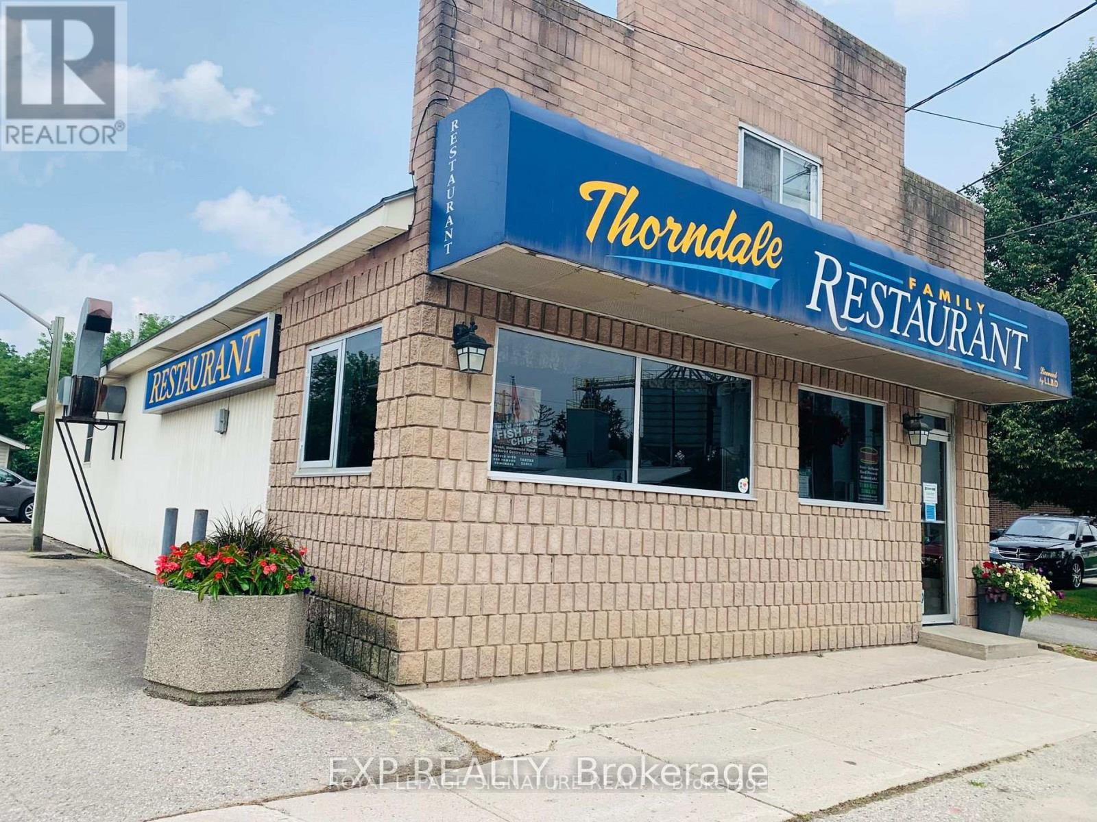 188 King Street, Thames Centre, Ontario  N0M 2P0 - Photo 2 - X12398315