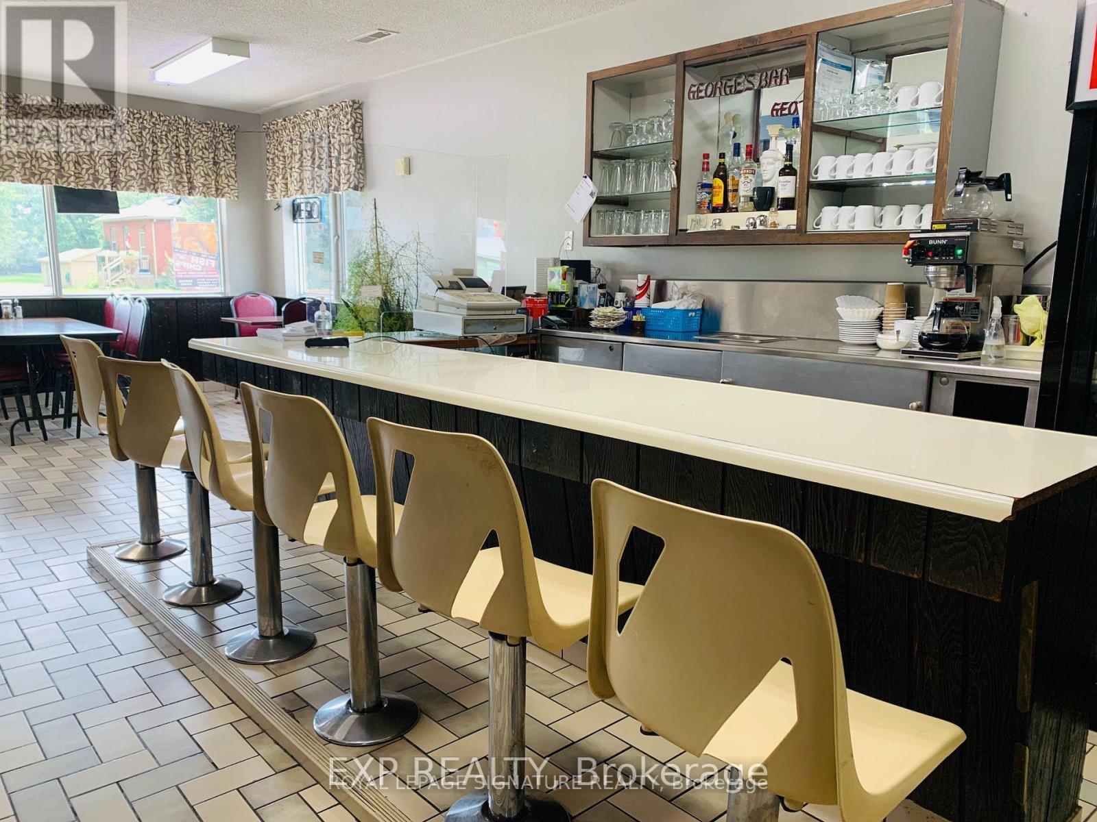 188 King Street, Thames Centre, Ontario  N0M 2P0 - Photo 6 - X12398315