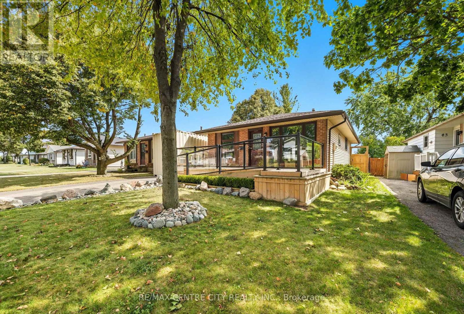 47 PATIENCE CRESCENT, London South, Ontario