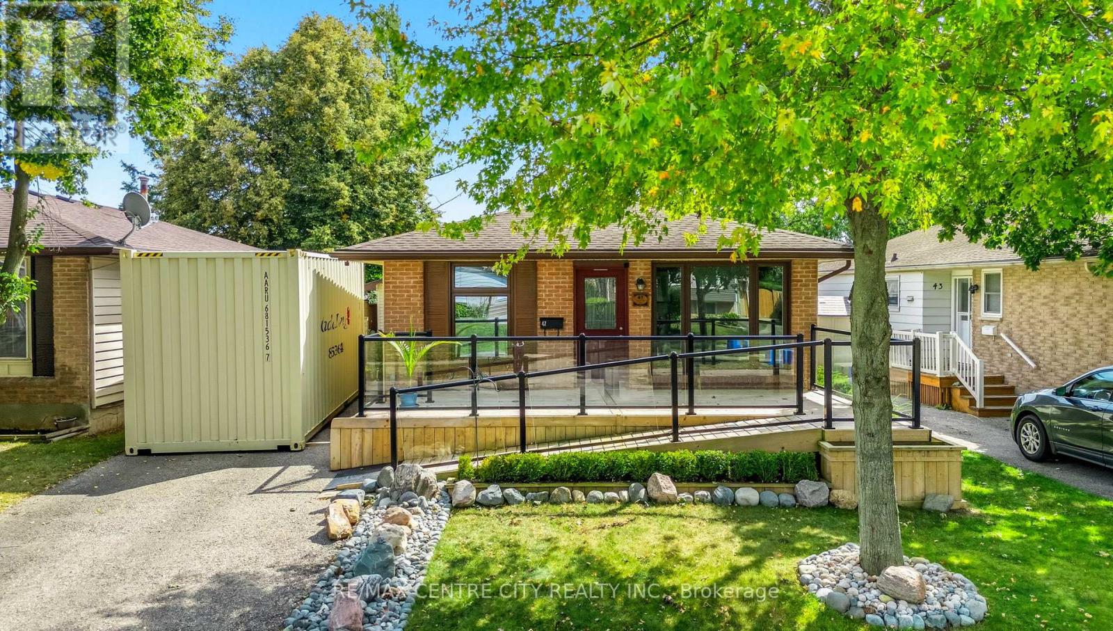 47 Patience Crescent, London South, Ontario  N6E 2K7 - Photo 41 - X12398319
