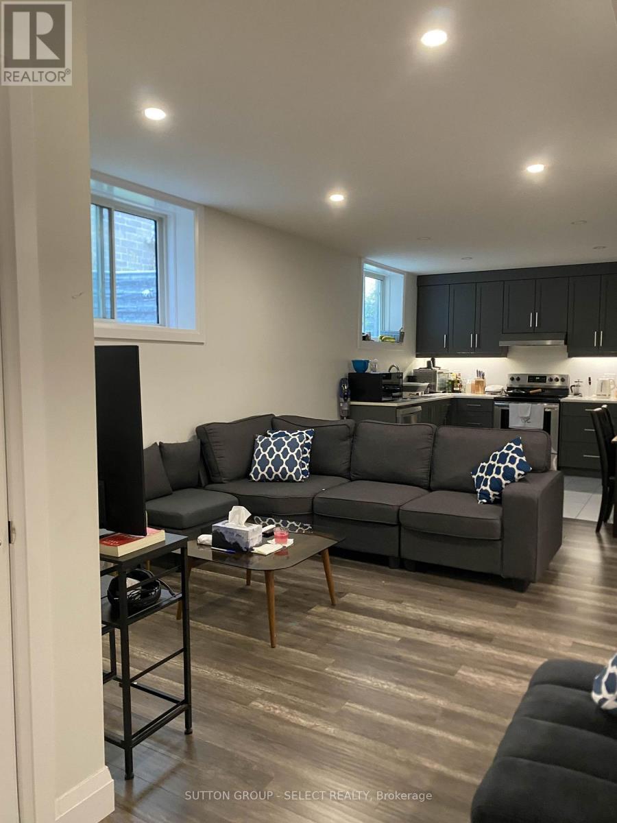 2783 Oriole Drive, London South, Ontario  N6M 0G9 - Photo 4 - X12398326
