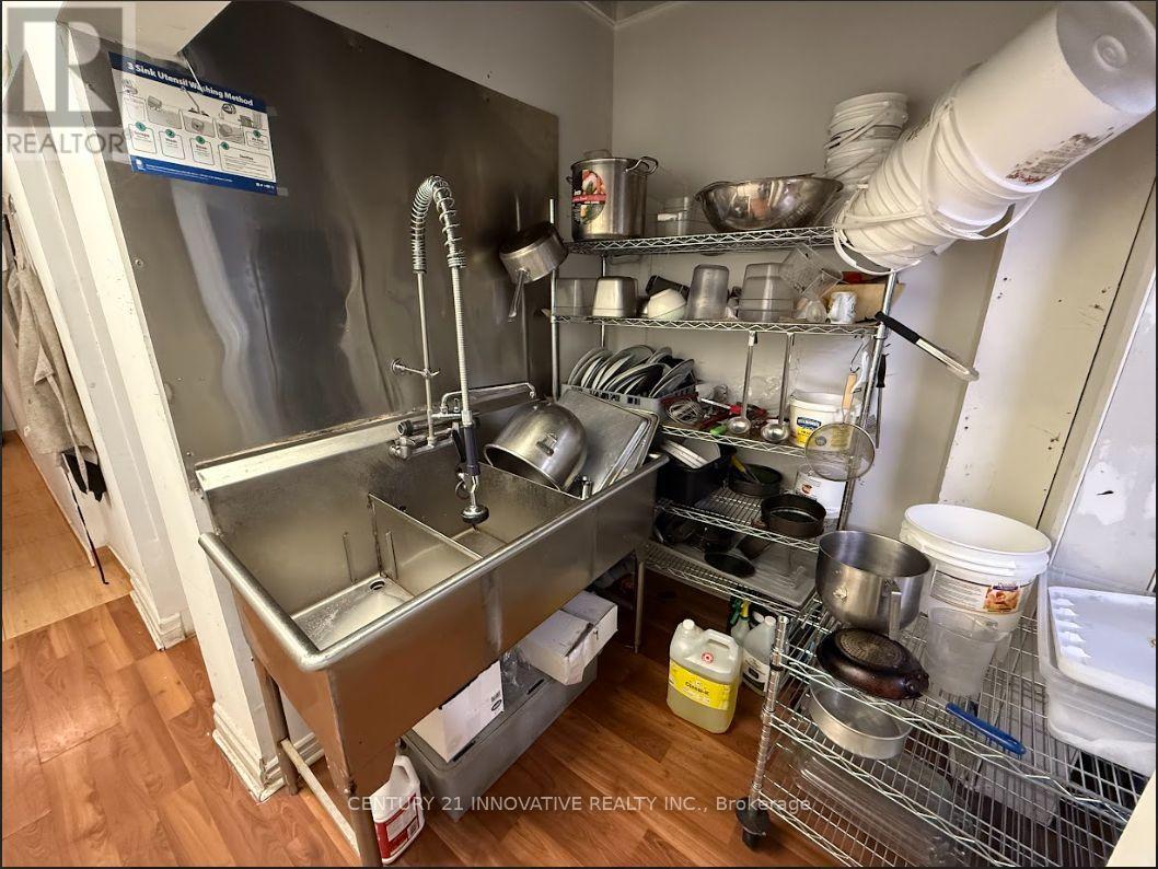 25 Simcoe Street S, Oshawa, Ontario  L1H 4G1 - Photo 16 - E12398178