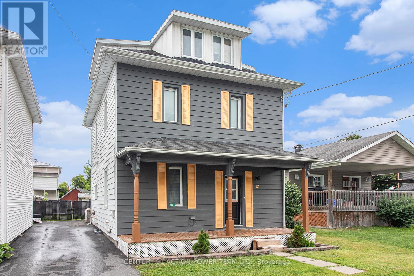 18 GEORGE ST STREET W, North Stormont, Ontario