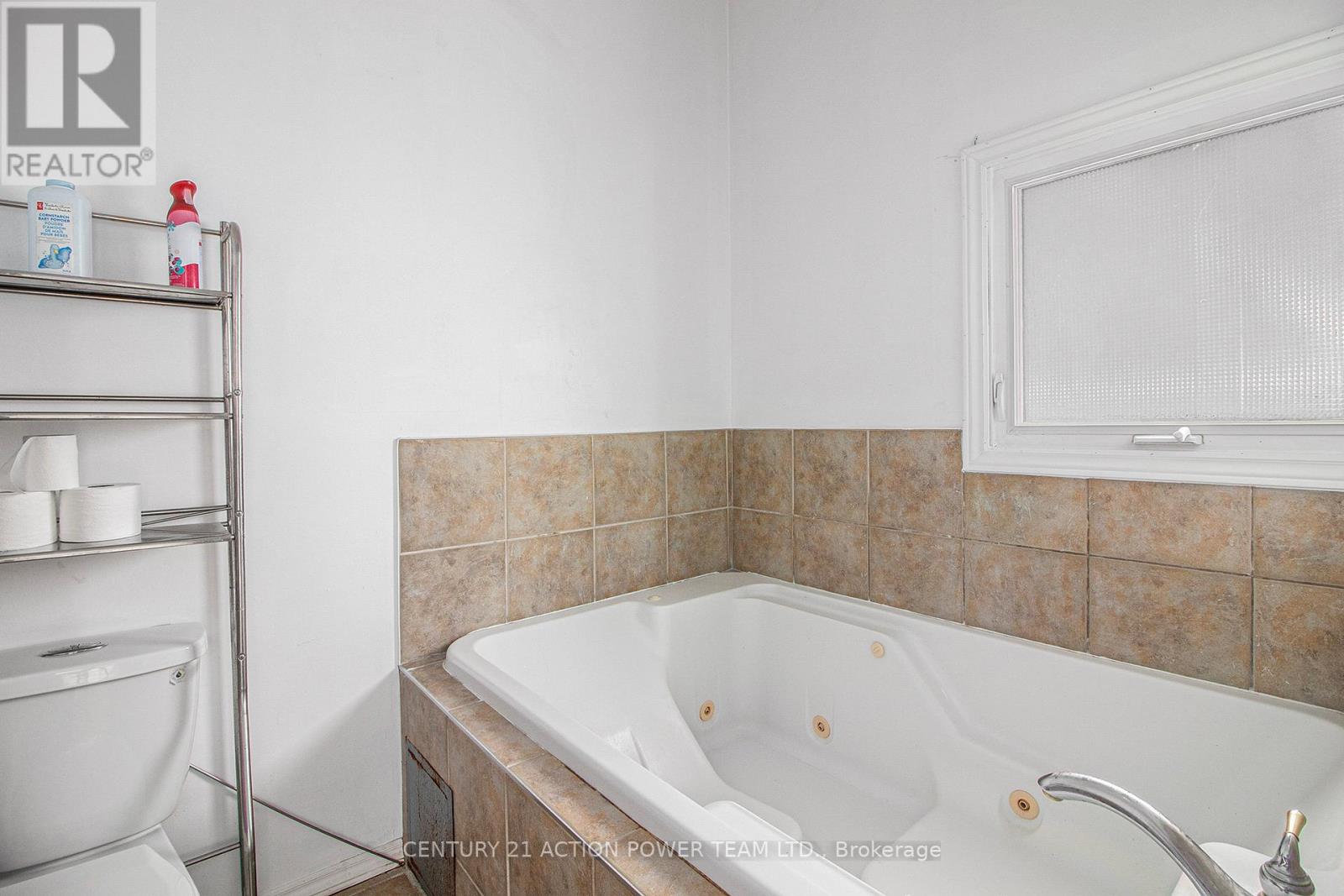 18 George St Street W, North Stormont, Ontario  K0A 1R0 - Photo 14 - X12398262