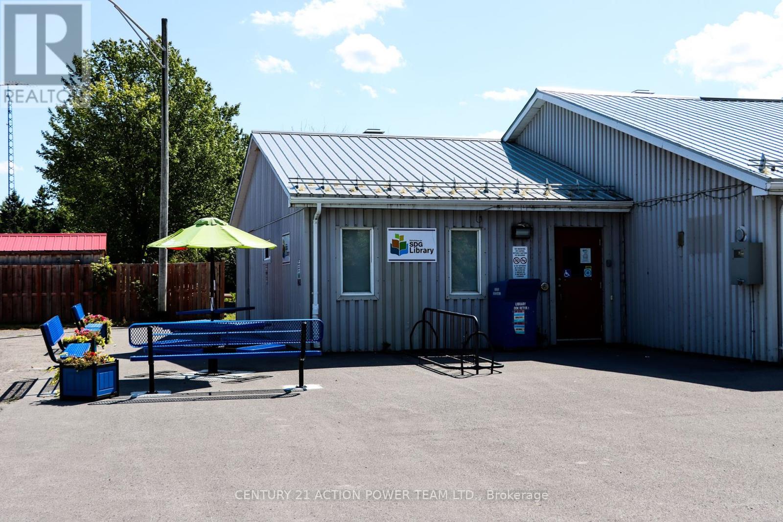 18 George St Street W, North Stormont, Ontario  K0A 1R0 - Photo 27 - X12398262