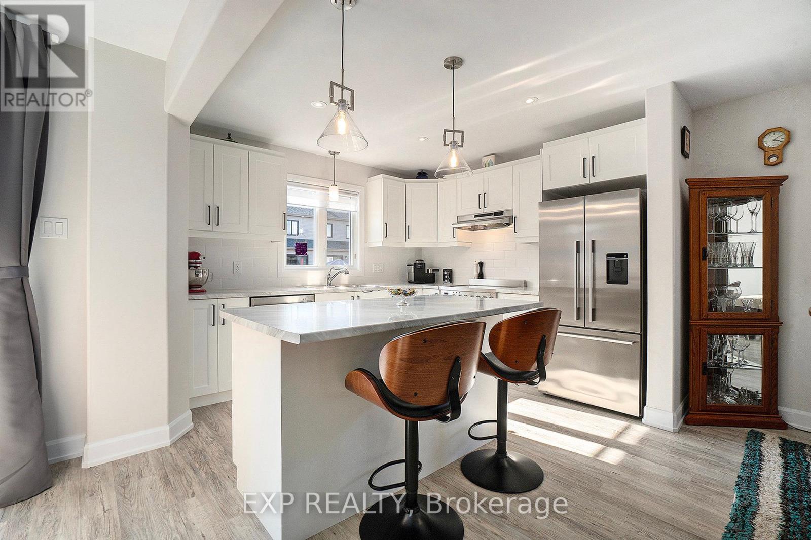 704 Azure Street, Russell, Ontario  K4R 1E5 - Photo 13 - X12398282