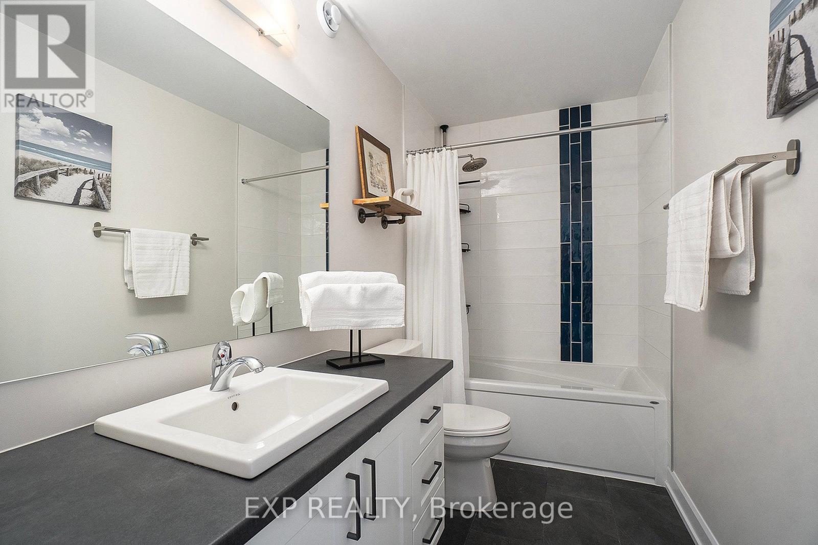 704 Azure Street, Russell, Ontario  K4R 1E5 - Photo 24 - X12398282