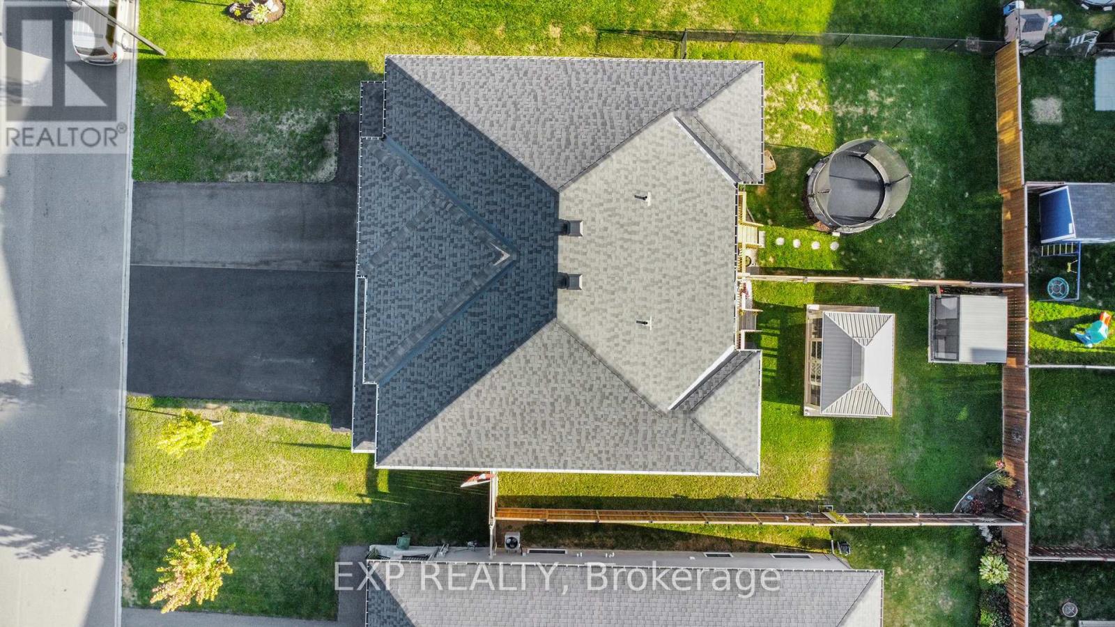 704 Azure Street, Russell, Ontario  K4R 1E5 - Photo 31 - X12398282