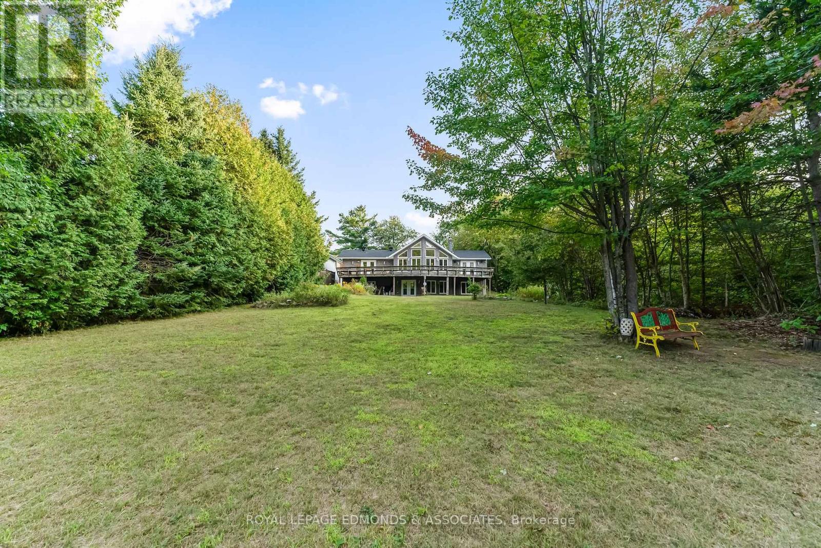 1349 Victoria Street, Petawawa, Ontario  K8H 2E9 - Photo 37 - X12398302