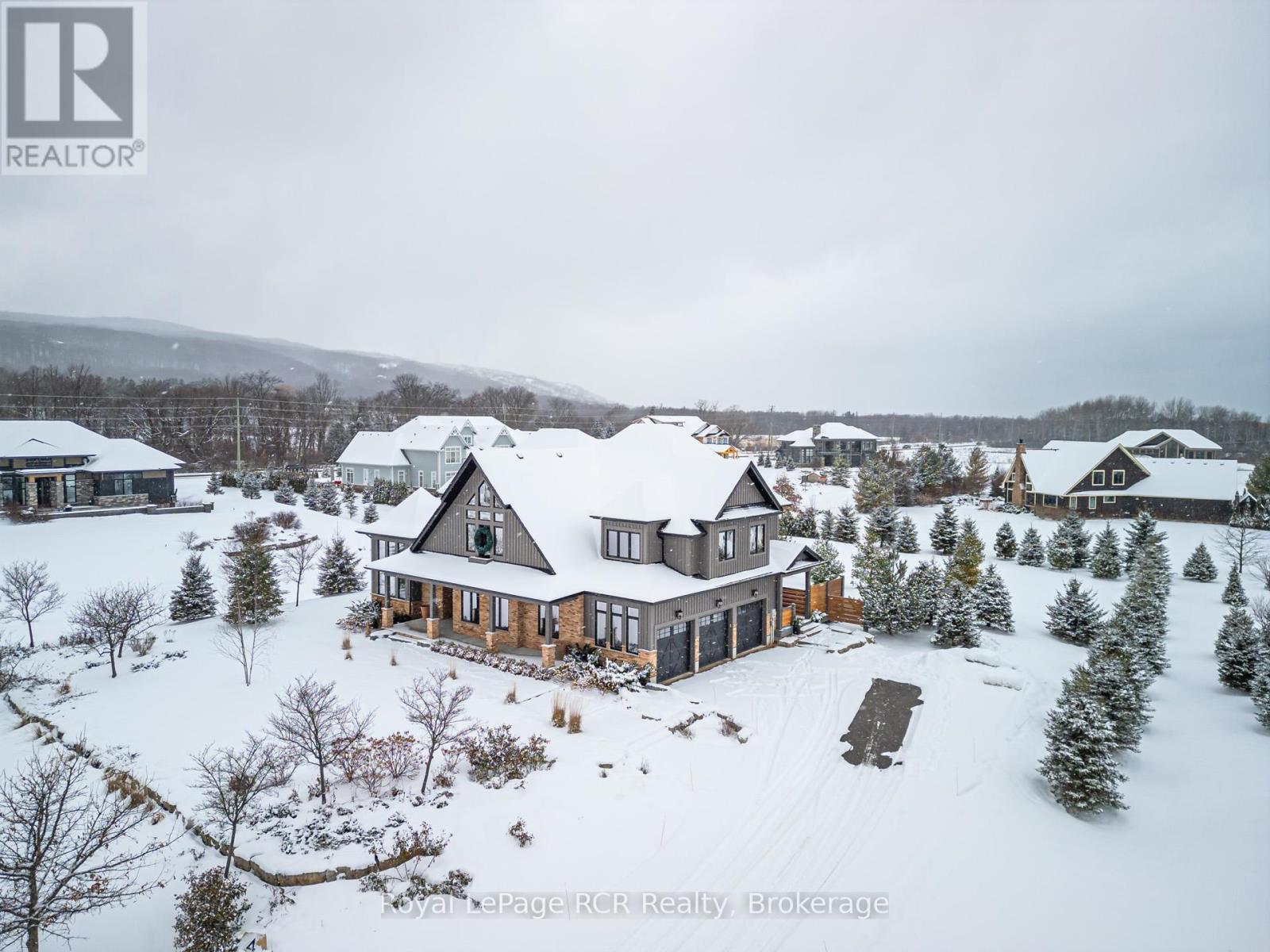 4 Meadowlark Way, Clearview, Ontario  L9Y 0K1 - Photo 2 - S12398226