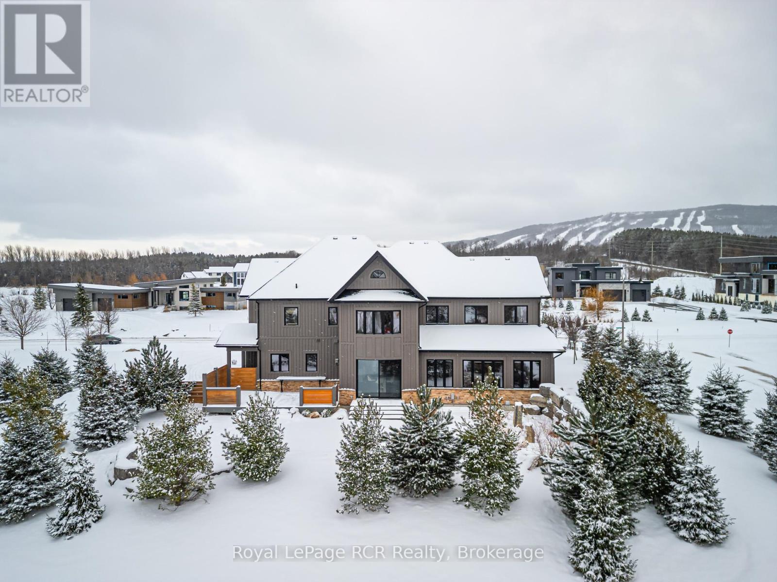 4 Meadowlark Way, Clearview, Ontario  L9Y 0K1 - Photo 3 - S12398226