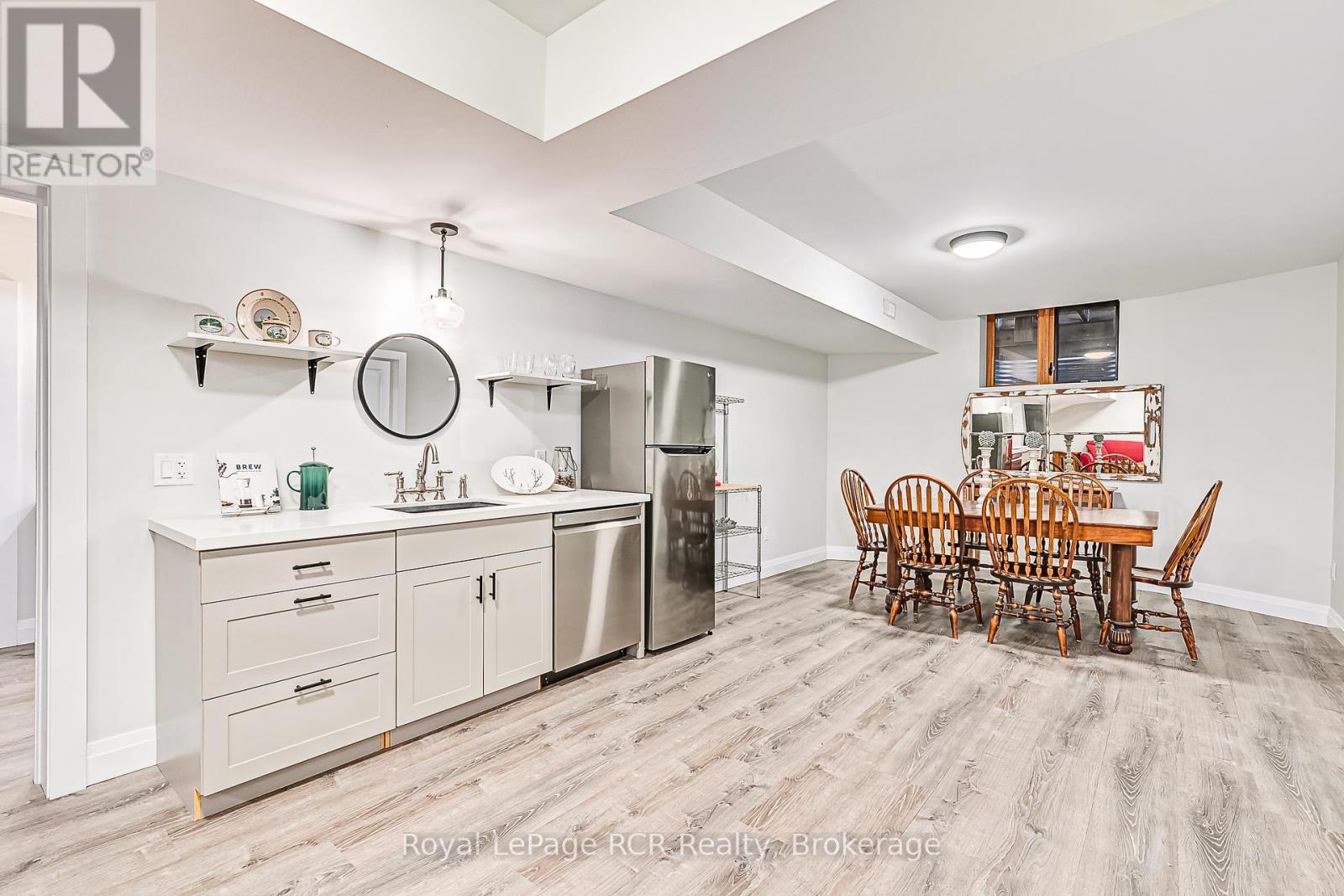 4 Meadowlark Way, Clearview, Ontario  L9Y 0K1 - Photo 34 - S12398226