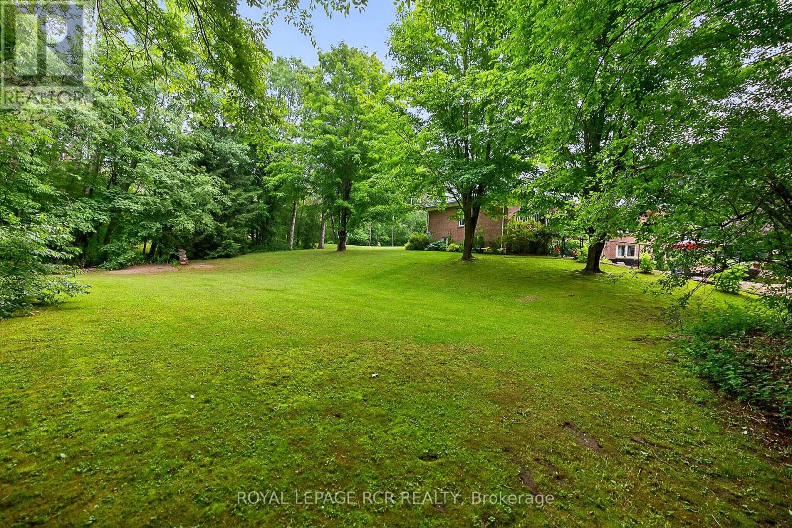 11 Foxfire Chase, Uxbridge, Ontario  L9P 0L1 - Photo 43 - N12398140