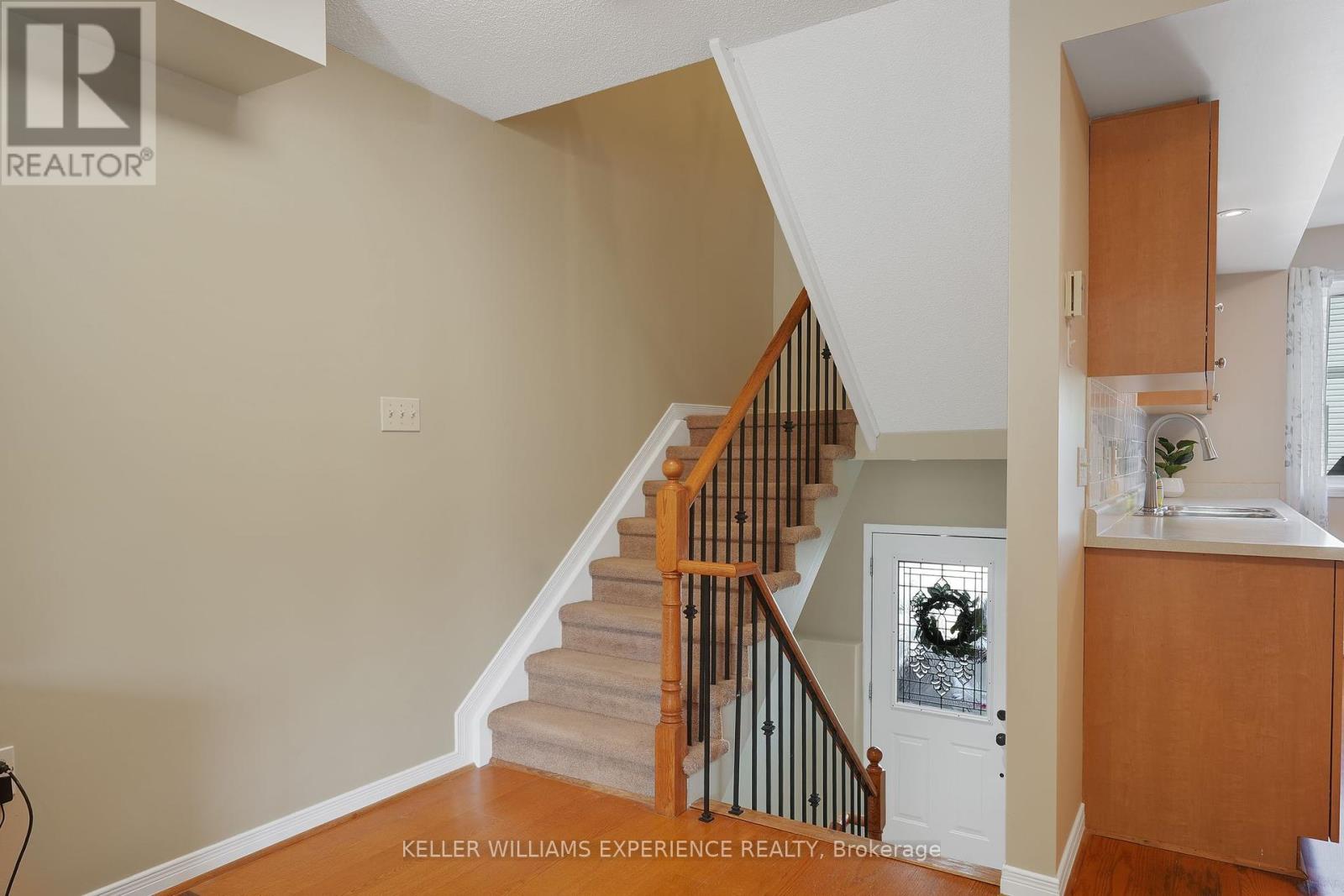 A4 - 440 Yonge Street, Barrie, Ontario  L4N 4E2 - Photo 11 - S12398153
