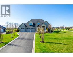 10 HARPER Boulevard, Brantford, Ontario