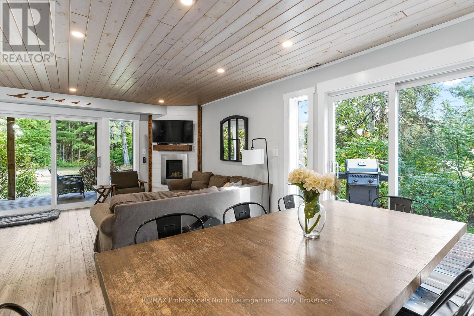 1850 Scotch Line Road, Minden Hills, Ontario  K0M 2K0 - Photo 12 - X12398280