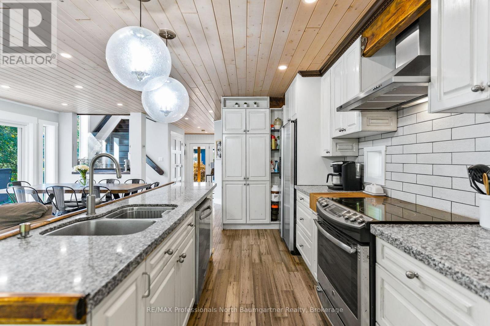 1850 Scotch Line Road, Minden Hills, Ontario  K0M 2K0 - Photo 8 - X12398280