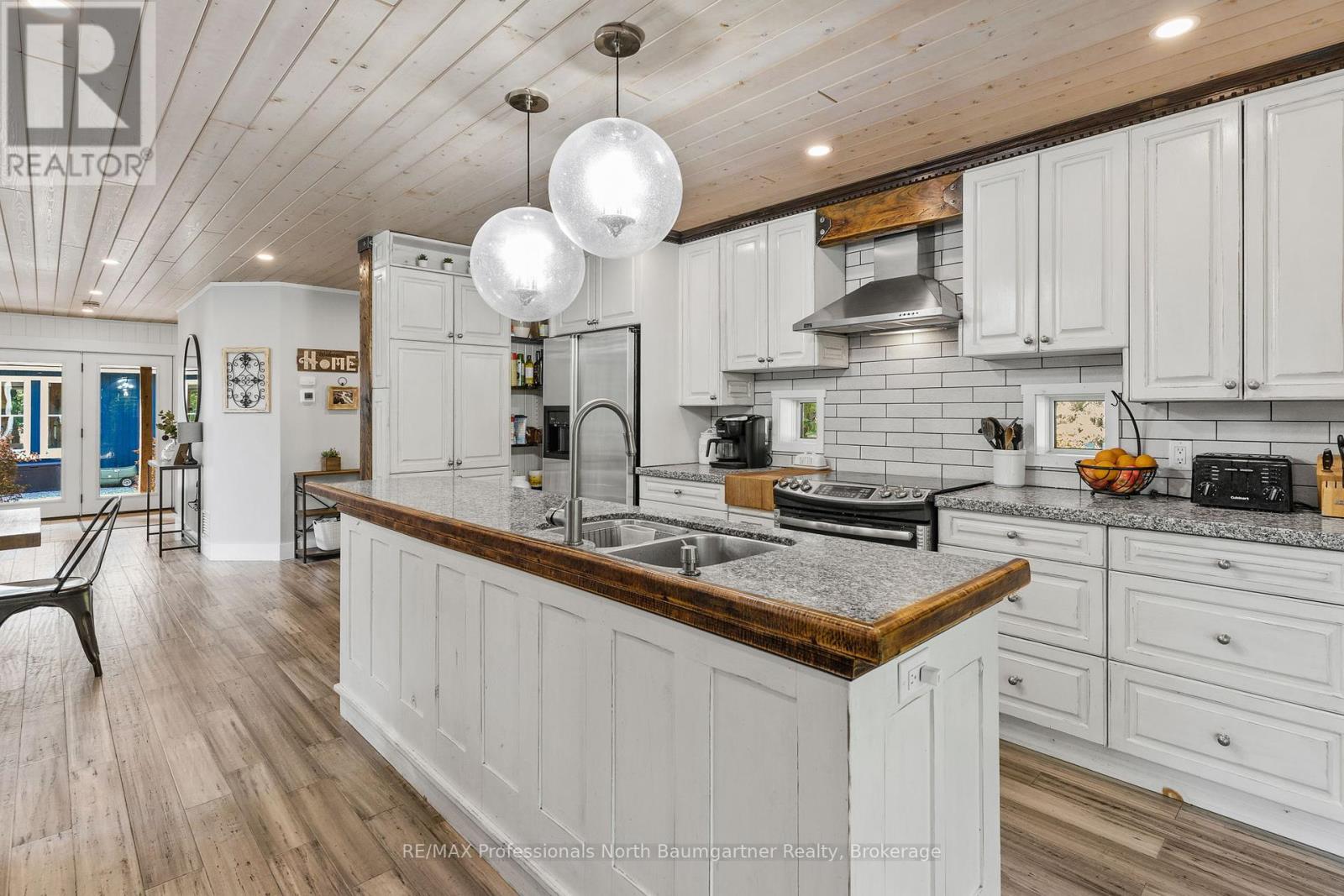 1850 Scotch Line Road, Minden Hills, Ontario  K0M 2K0 - Photo 9 - X12398280