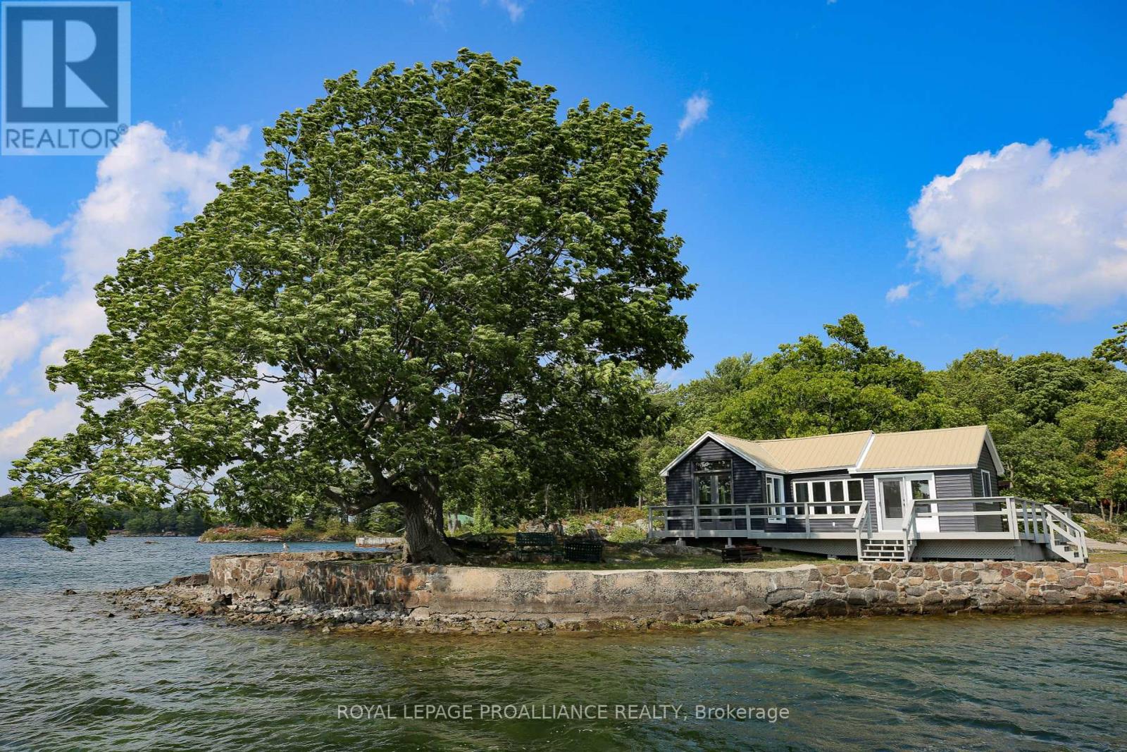 1 Black Cat Island, Frontenac Islands, Ontario  K0E 1L0 - Photo 3 - X12398227