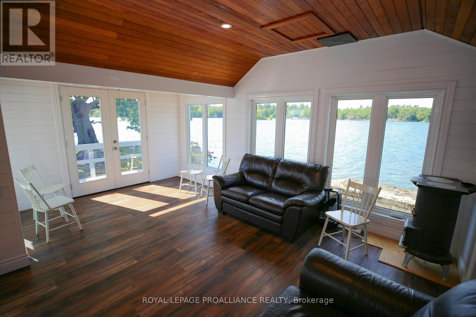 1 Black Cat Island, Frontenac Islands, Ontario  K0E 1L0 - Photo 6 - X12398227