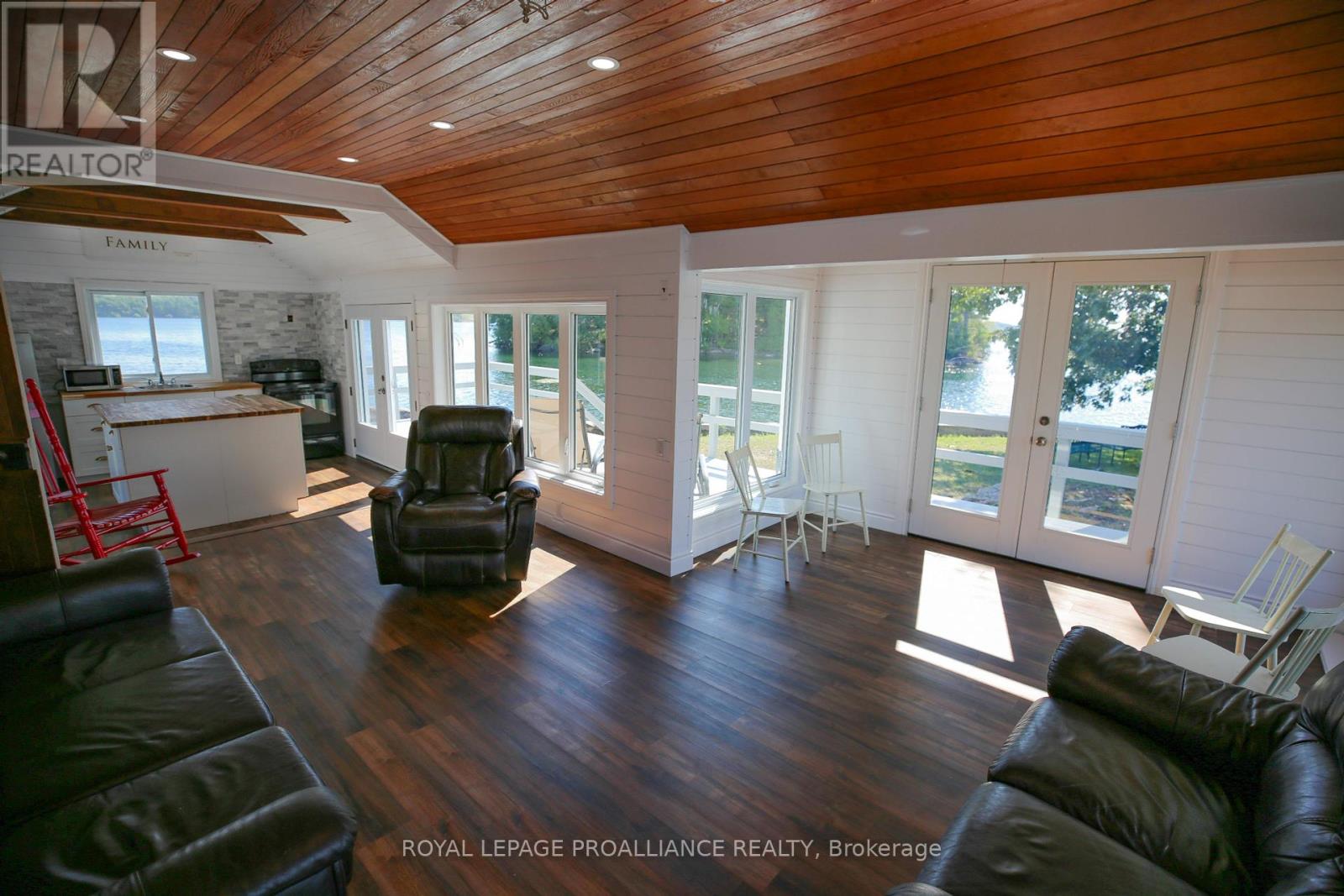 1 Black Cat Island, Frontenac Islands, Ontario  K0E 1L0 - Photo 7 - X12398227