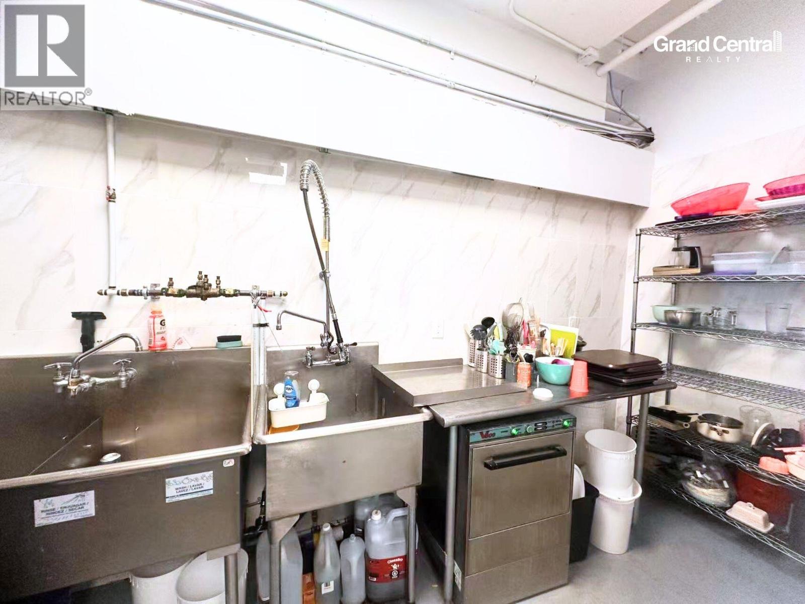 101b 2748 Lougheed Highway, Port Coquitlam, British Columbia  V3P 6P2 - Photo 19 - C8071866