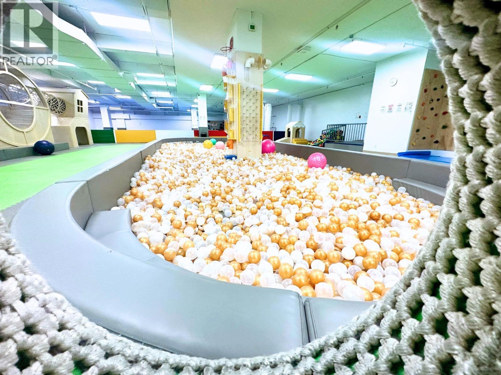 101b 2748 Lougheed Highway, Port Coquitlam, British Columbia  V3P 6P2 - Photo 2 - C8071866