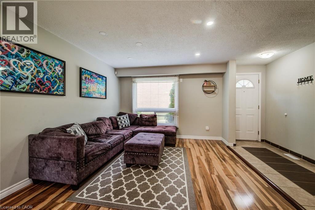 165 Green Valley Drive Unit# 16, Kitchener, Ontario  N2P 1K3 - Photo 4 - 40768850