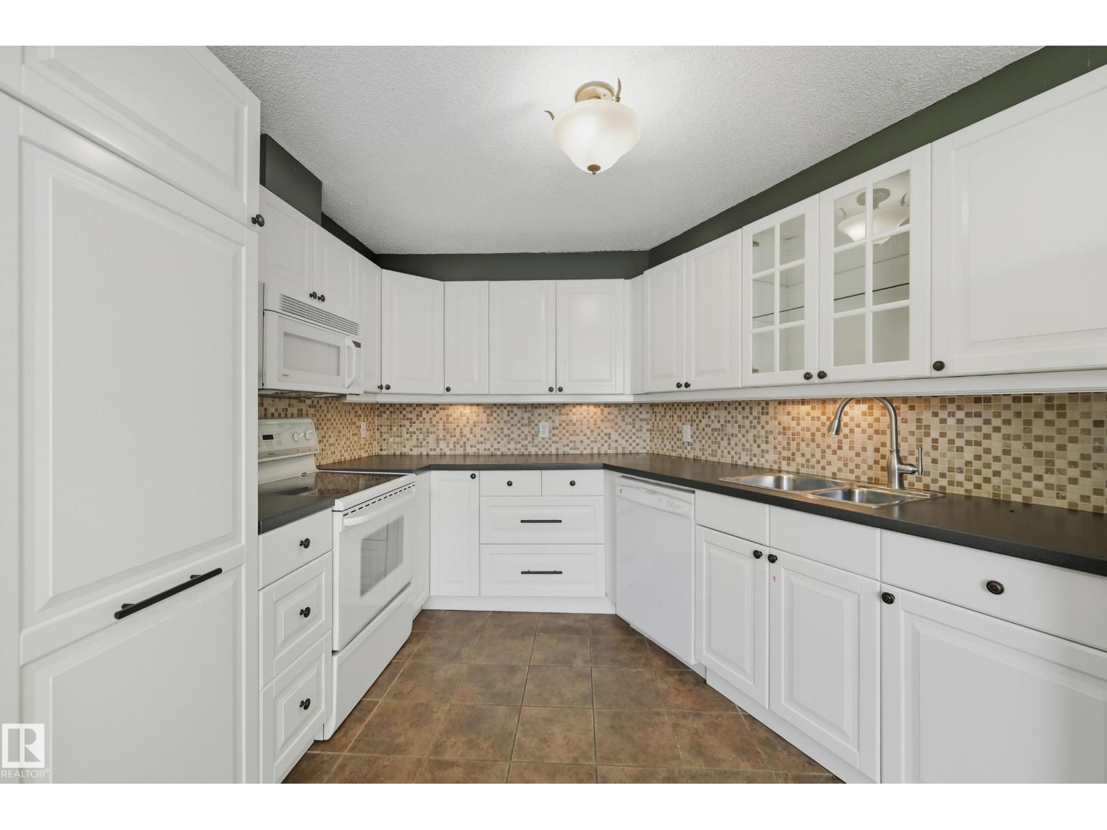 #55 603 Youville Dr E Nw, Edmonton, Alberta  T6L 6V8 - Photo 3 - E4457306