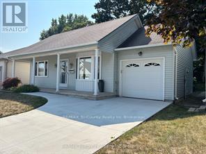 18 Wilkins Crescent, Tillsonburg, Ontario  N4G 5M6 - Photo 1 - X12398289
