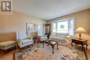 18 Wilkins Crescent, Tillsonburg, Ontario  N4G 5M6 - Photo 12 - X12398289
