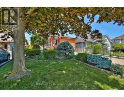 10 Homeland Avenue, Hamilton (Lakeshore), Ca