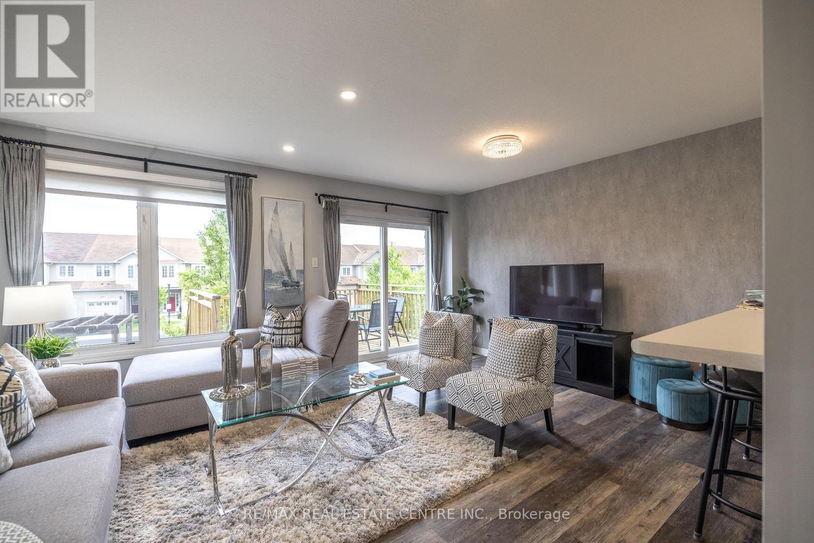 94 - 105 Pinnacle Drive, Kitchener, Ontario  N2P 1B8 - Photo 13 - X12398204