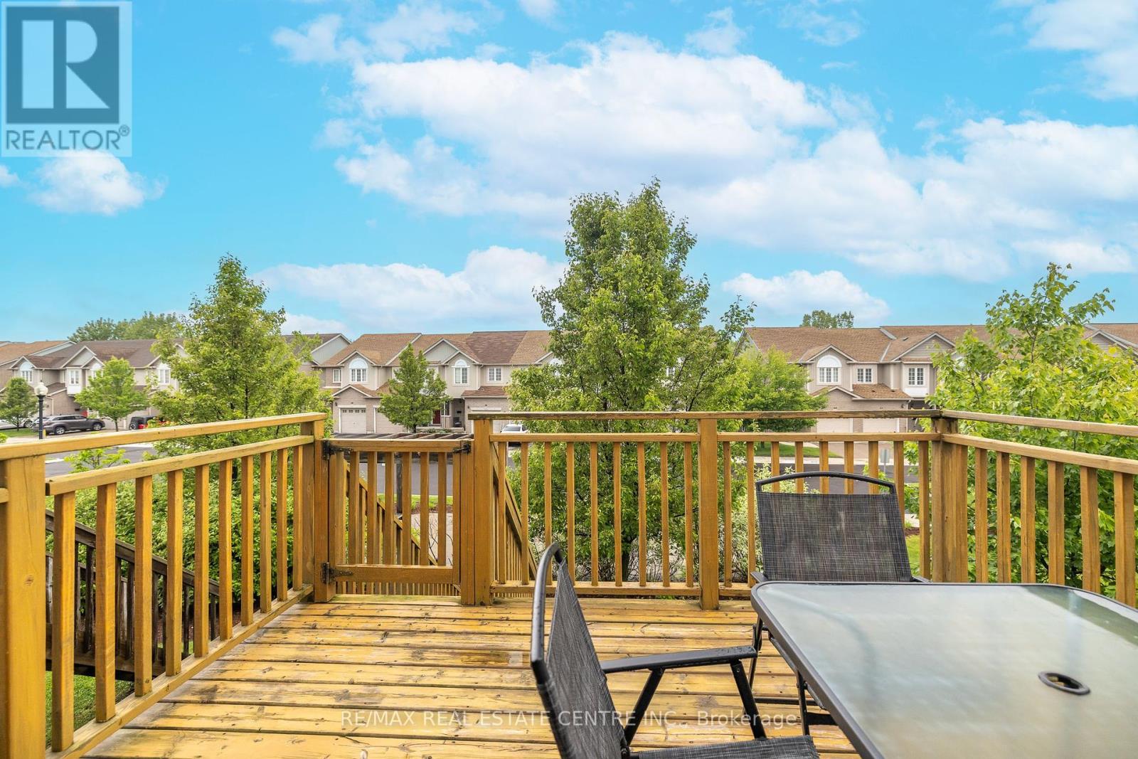 94 - 105 Pinnacle Drive, Kitchener, Ontario  N2P 1B8 - Photo 4 - X12398204