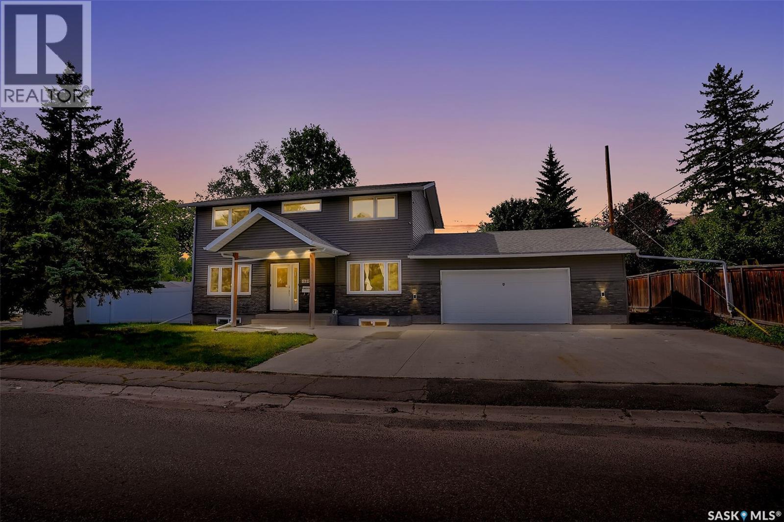 Property at 1724 Grant DRIVE image 1