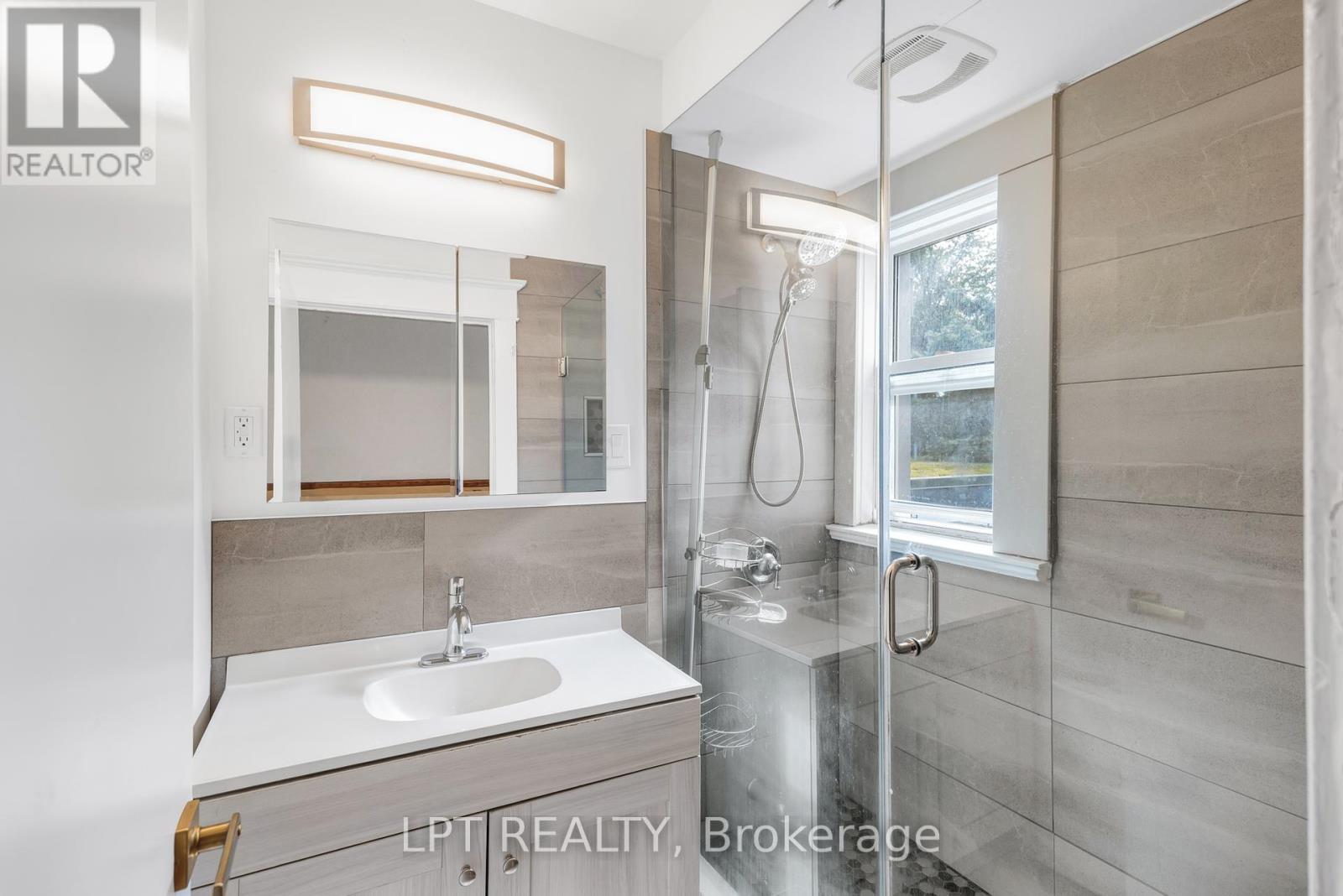 19 Marmaduke Street, Toronto, Ontario  M6R 1T1 - Photo 24 - W12396789