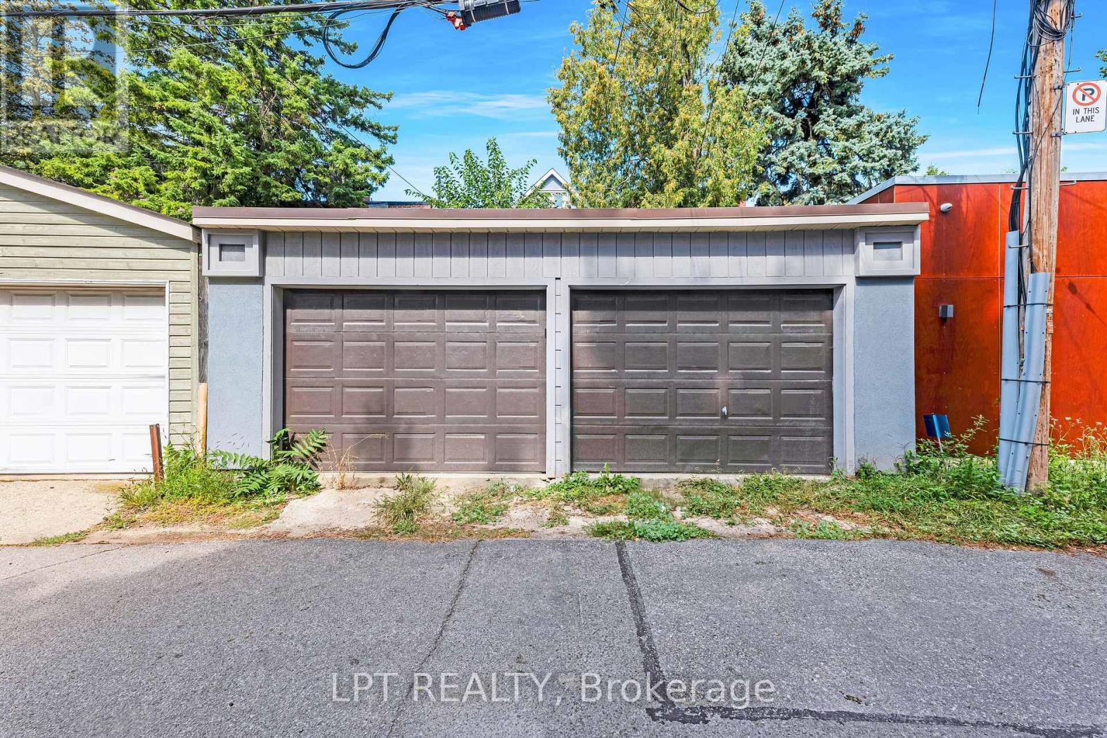 19 Marmaduke Street, Toronto, Ontario  M6R 1T1 - Photo 5 - W12396789