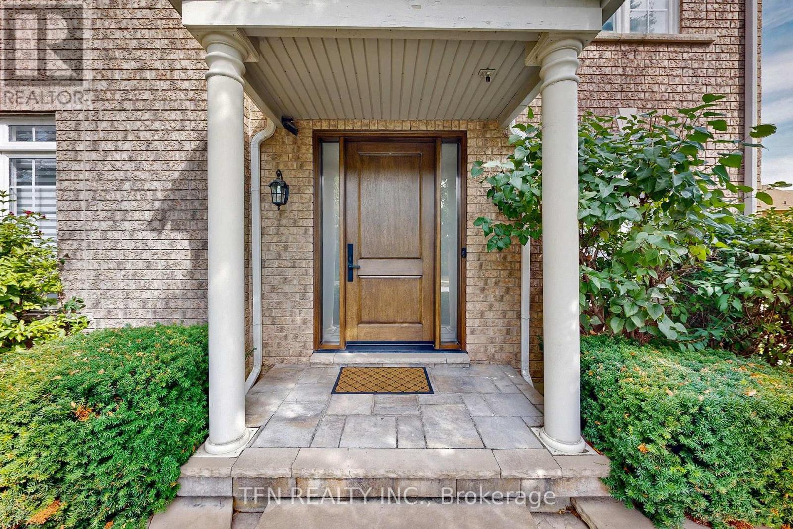 Property at 177 BENTOAK CRESCENT image 4