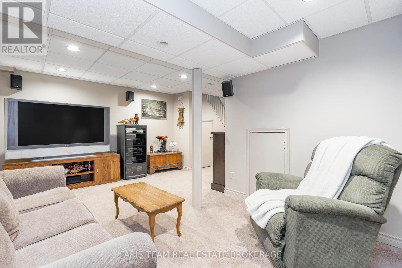 2275 Webb Street, Innisfil, Ontario  L9S 1K6 - Photo 20 - N12398268