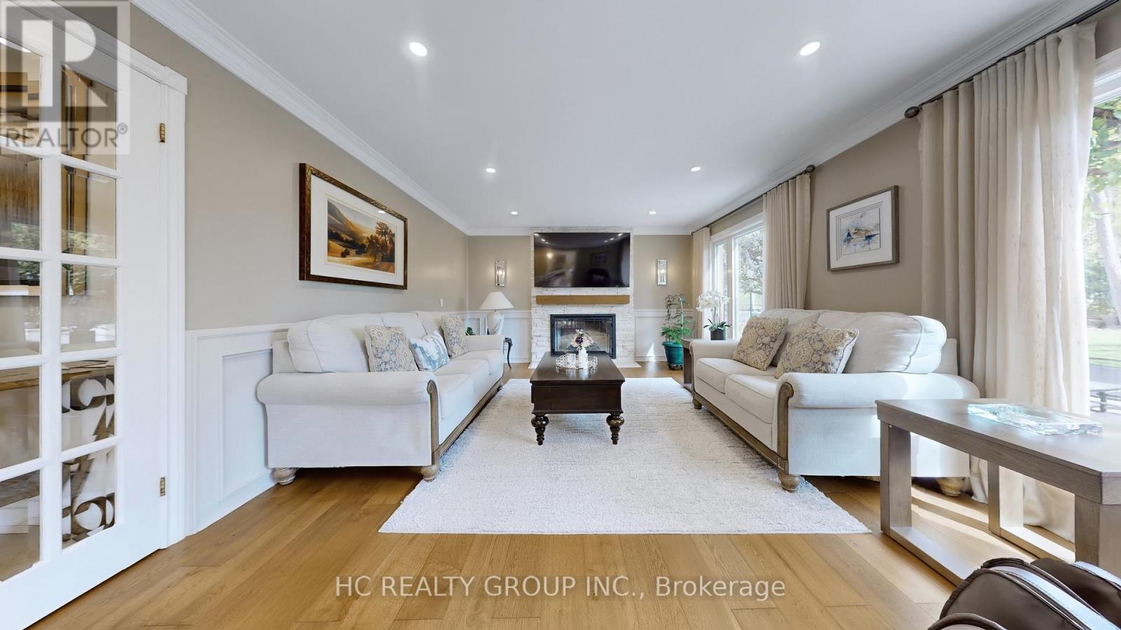 2 Glenridge Drive, Markham, Ontario  L6C 1A1 - Photo 11 - N12398290