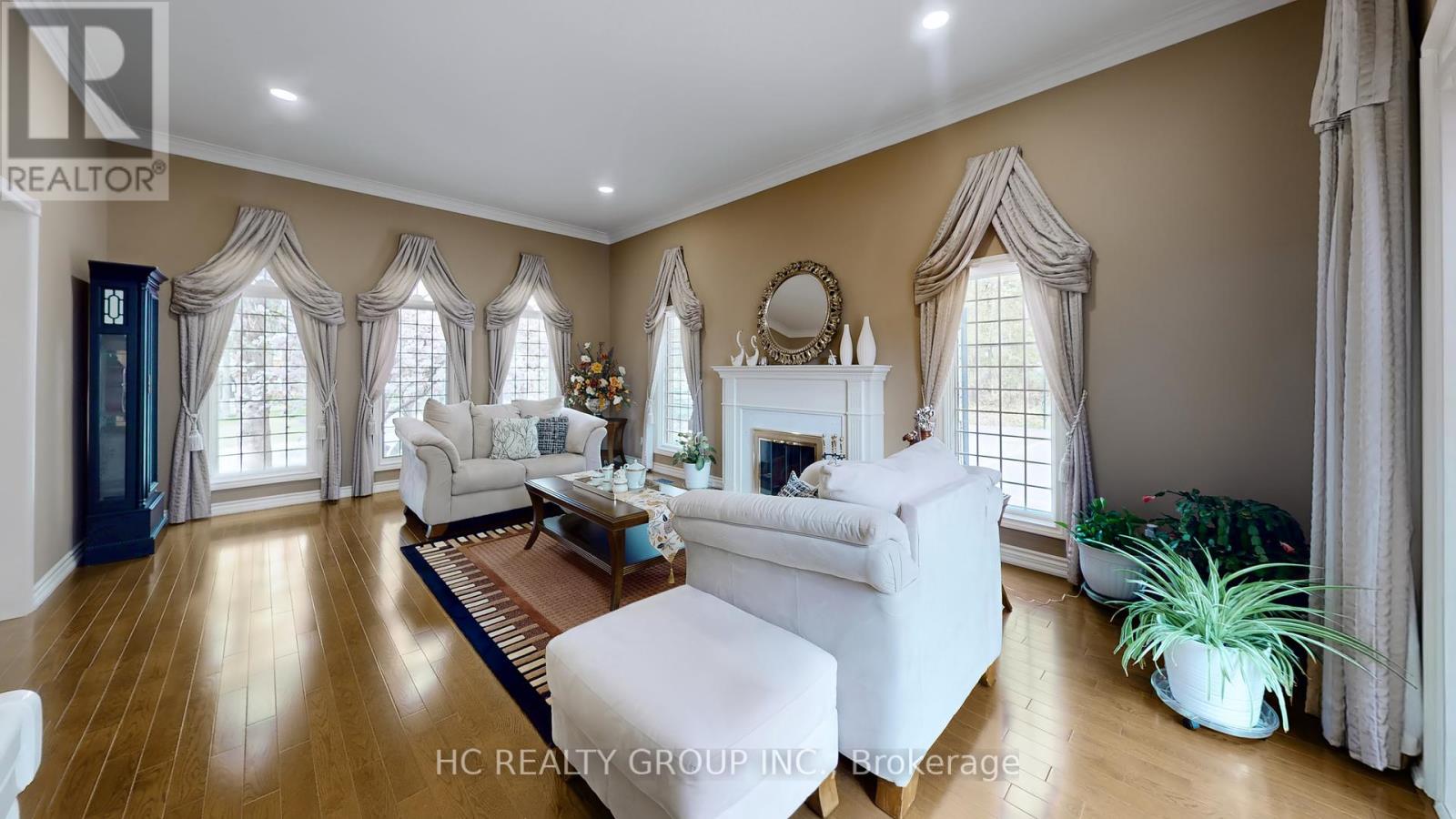 2 Glenridge Drive, Markham, Ontario  L6C 1A1 - Photo 18 - N12398290