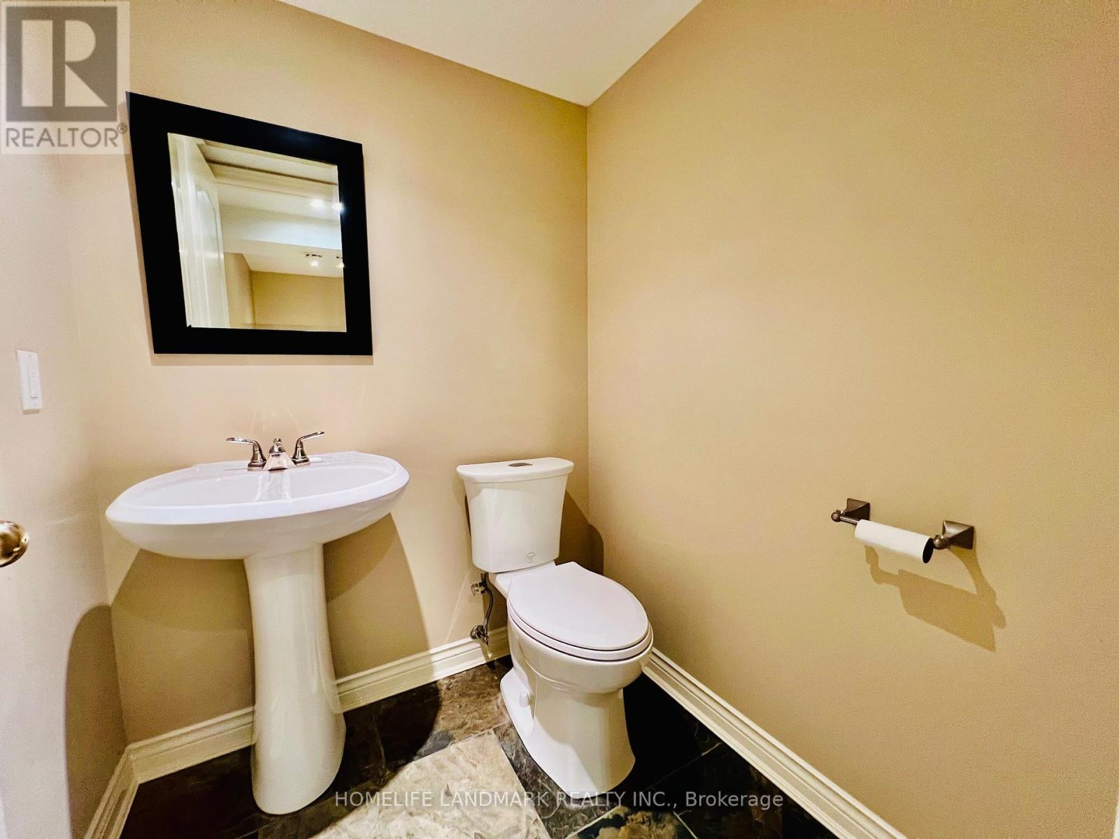 74 Devins Drive, Aurora, Ontario  L4G 2Z4 - Photo 16 - N12398299