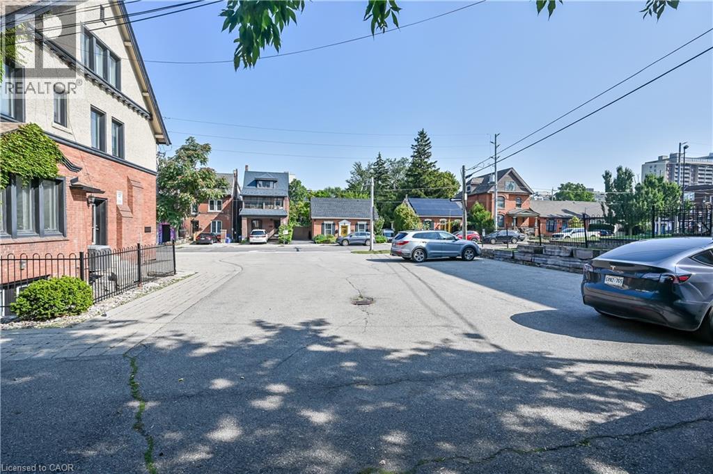 235 Queen Street S, Hamilton, Ontario  L8P 3T1 - Photo 27 - 40769011